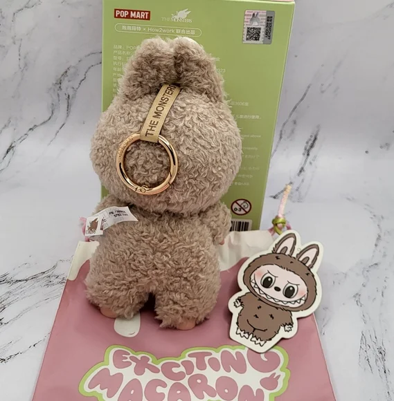 Pop Mart Labubu Exciting Macaron 'Toffee' - Picture 2 of 2